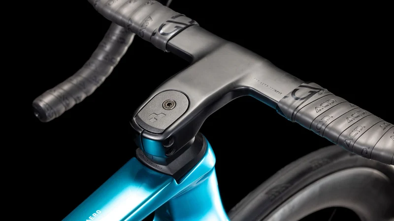 Cube Litening Aero C:68X SLX Rennrad Diamant 28" chromeblue´n´liquidblue