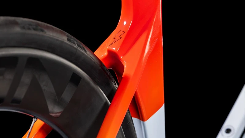 Cube Litening Aero C:68X SLT Rennrad Diamant 28" teamline