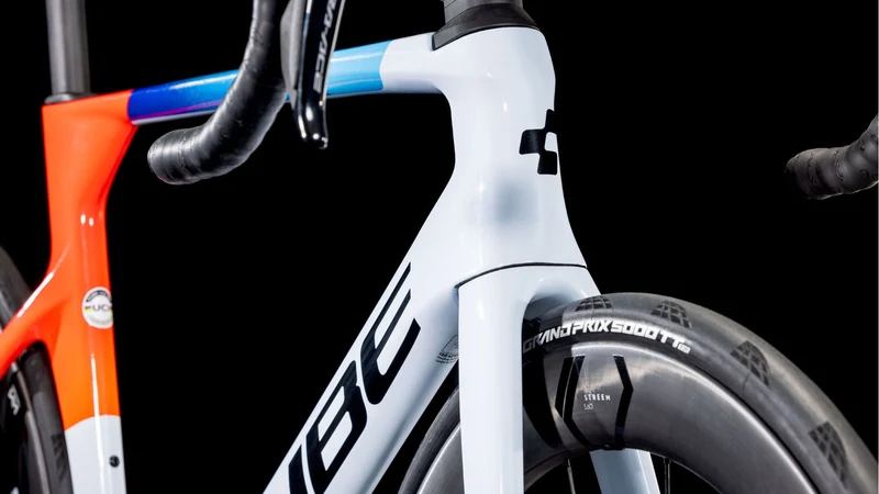 Cube Litening Aero C:68X SLT Rennrad Diamant 28" teamline