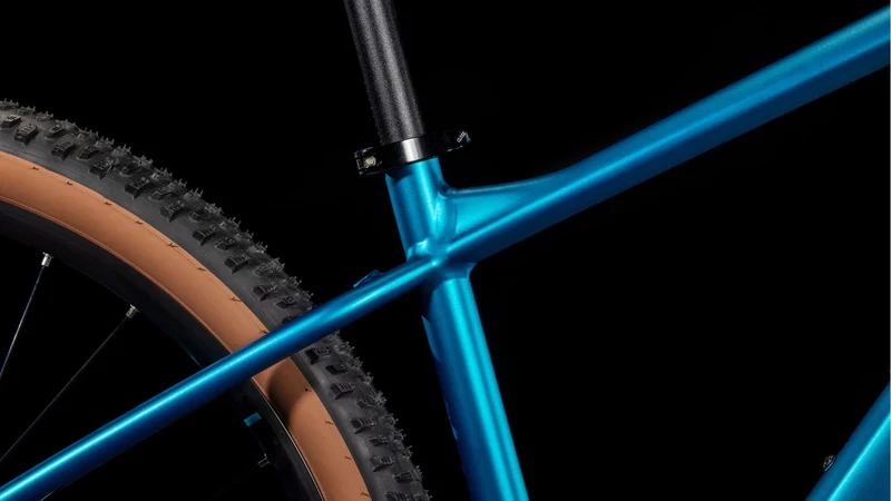 Cube Reaction Pro MTB-Hardtail Diamant metallicteal´n´holo