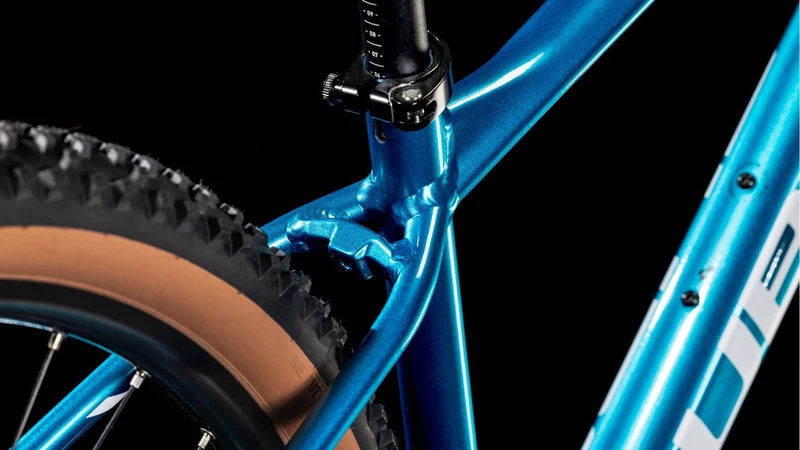 Cube Attention Pro MTB-Hardtail Diamant metallicteal´n´white