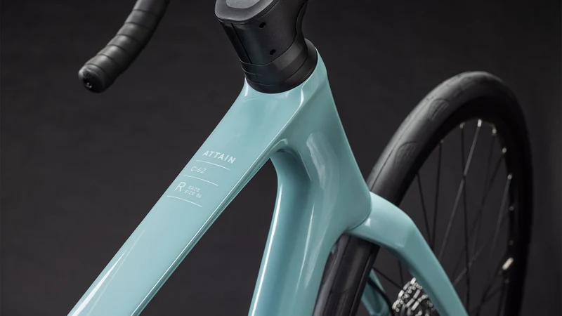 Cube Attain C:62 Race Rennrad Diamant 28" skylightblue´n´cyan