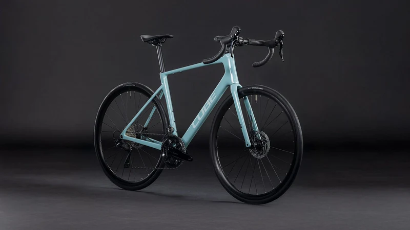Cube Attain C:62 Race Rennrad Diamant 28" skylightblue´n´cyan