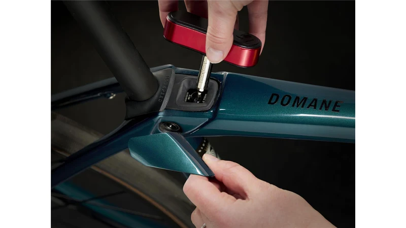 Trek Domane SL 5 Gen 4 Rennrad Diamant 28" dark aquatic