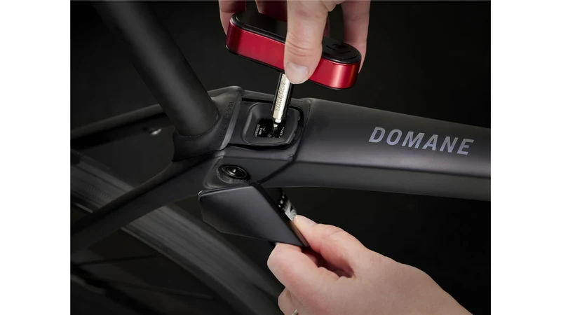Trek Domane SL 5 Gen 4 Rennrad Diamant 28" matte deep smoke