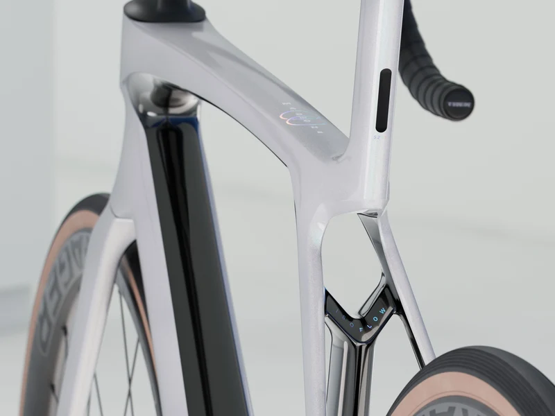 Trek Madone SL 6 Gen 8 Rennrad Diamant 28" white prismatic