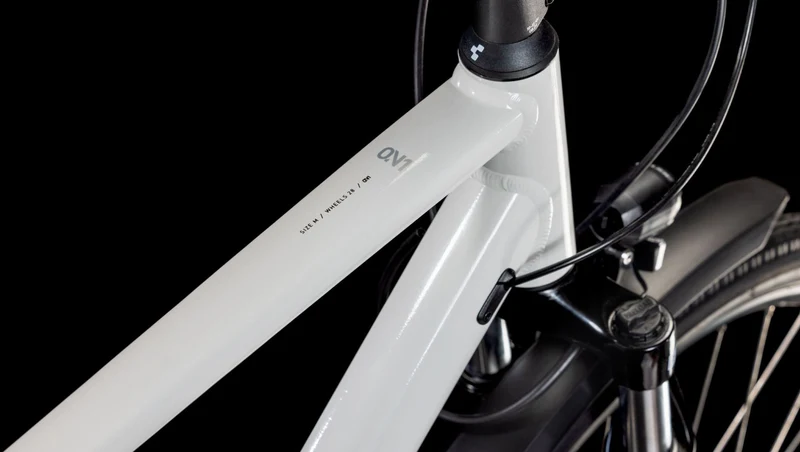 Cube Touring One Trekkingrad Diamant 28" cotton´n´black