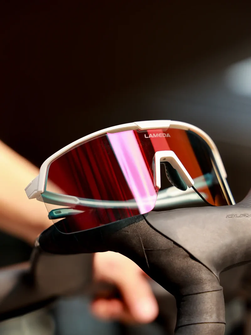 Photochromic Cycling Sunglasses LS350 Air - Cloud