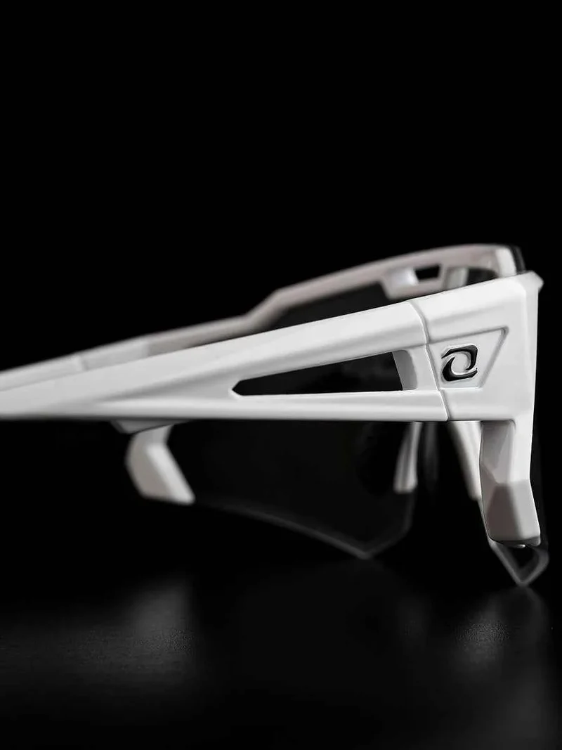 Photochromic Cycling Sunglasses LS350 - White