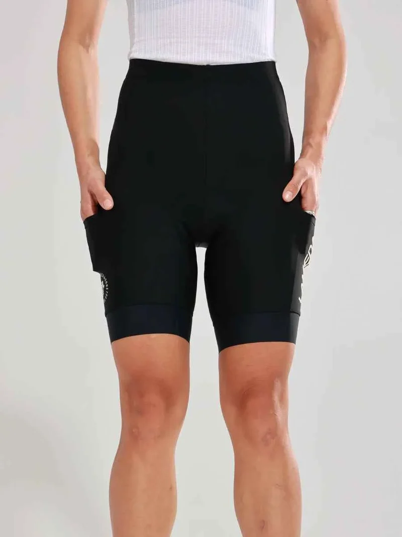 Women's Basic Shorts Z605 - Black