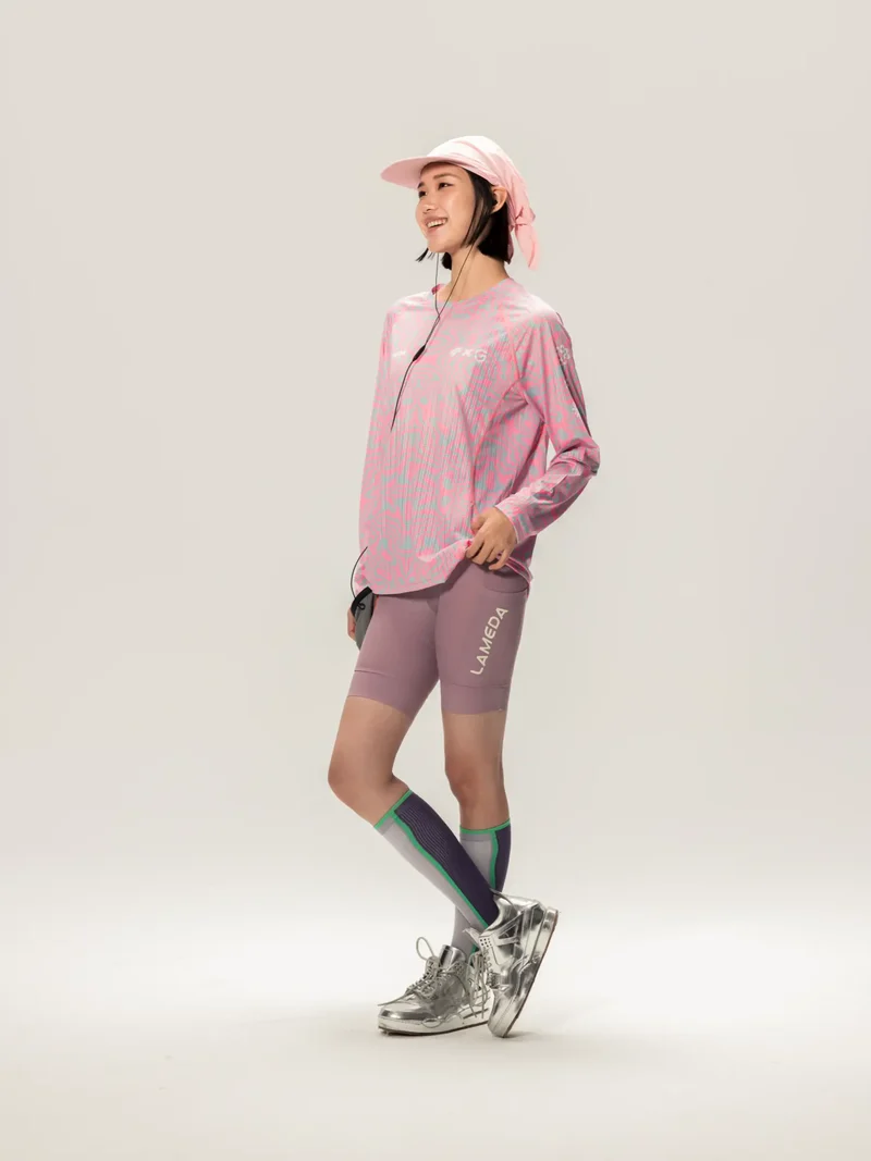 A x C Unisex Lightweight Cycling Long-Sleeve T-Shirt - Pink