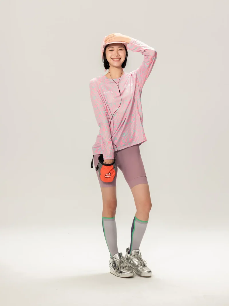 A x C Unisex Lightweight Cycling Long-Sleeve T-Shirt - Pink