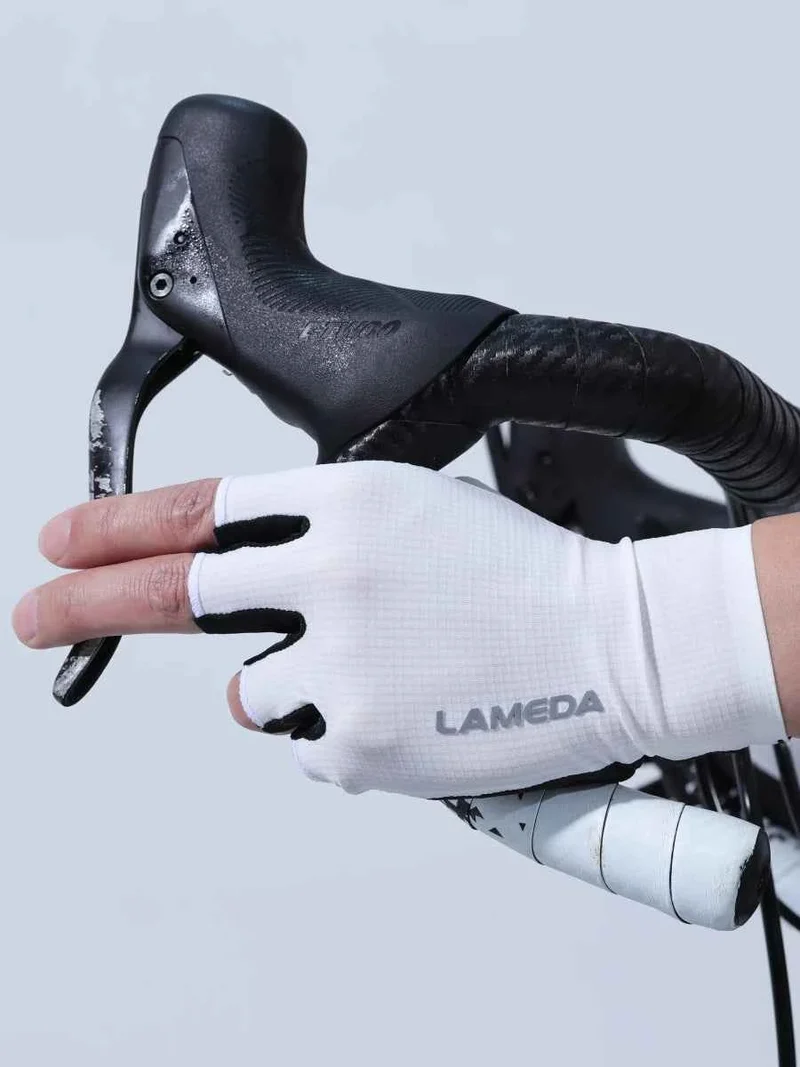2066 Bike Gloves - White