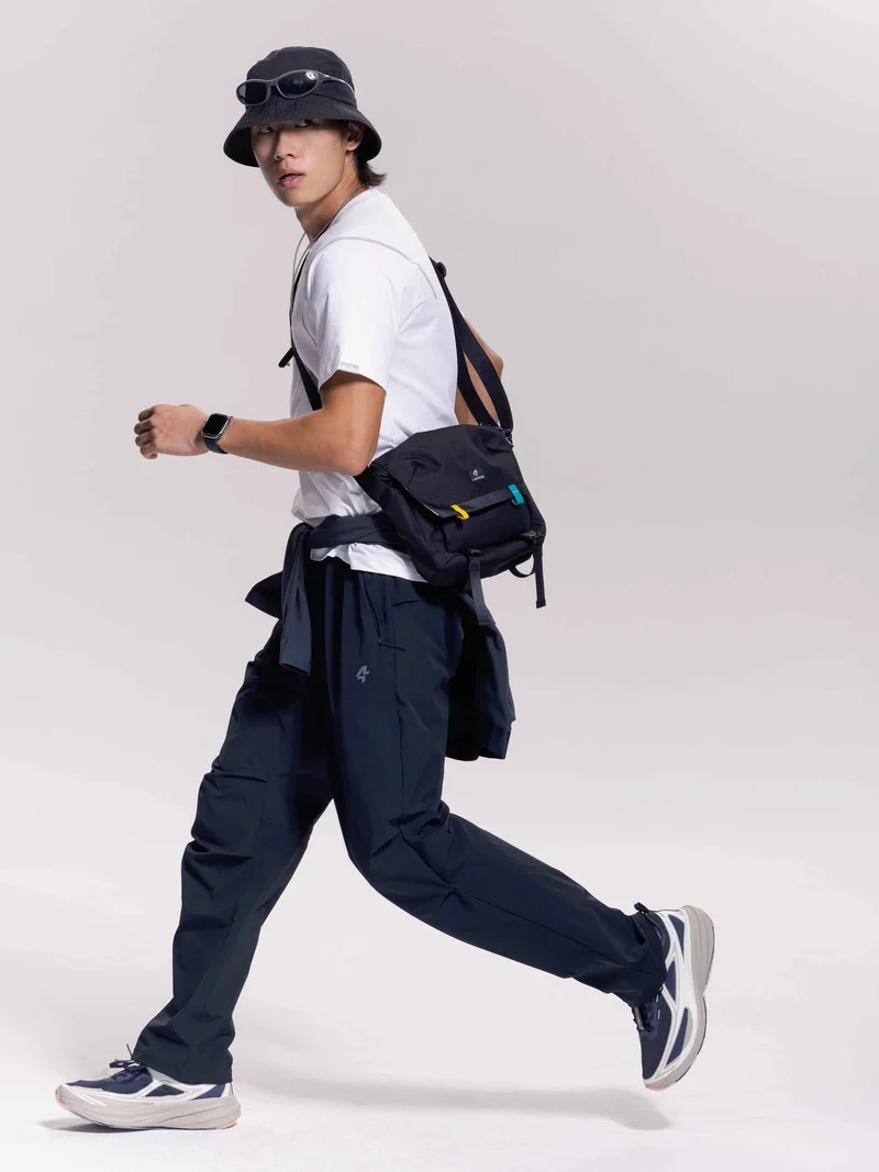Unisex Cargo Sweatpants No Pad - Black
